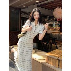 批发条纹撞色收腰法式气质短袖中长款显瘦针织连衣裙 有