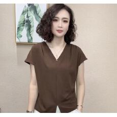 批发<b class='q'>夏</b>季V领短袖褶皱显瘦百搭气质中老年<b class='q'>妈妈装</b>高档收腰女士T恤透气女