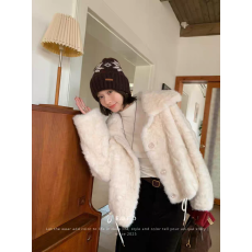 批发皮毛一体外套女<b class='q'>短款</b>2025冬季新款宽松显瘦卷毛羊羔毛上衣