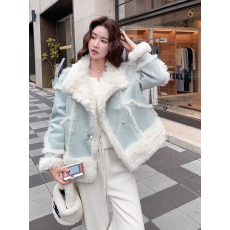 批发翻领皮毛一体羊羔毛外套女<b class='q'>秋</b>冬2025新款软糯高级感气质棉服