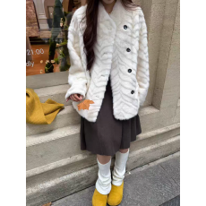 批发2025冬韩系环保皮草双排扣短外套女加厚保暖皮毛一体毛绒大衣