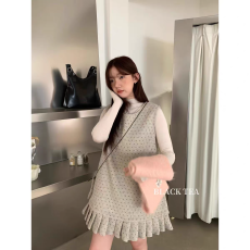 批发韩系荷叶边褶皱毛呢背心连衣裙女春半高领长袖打底衫两件套