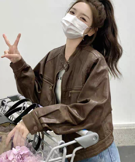 커피 색상 가죽 재킷 여성 코트 봄 가을 새로운 폭발 고급 센스 오토바이 쇼트 스타일 pu 가죽 자켓