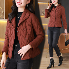 批发小个子妈妈冬装时尚轻薄羽绒服短款中老年女洋气