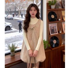 批发2025年秋冬新款碎花蝴蝶结<b class='q'>花苞</b>背心连衣<b class='q'>裙</b>毛衣叠穿气质穿搭两件套