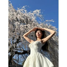 批发kumikumi甜美风白色吊带连衣裙<b class='q'>女</b>装夏季气质绝美chic收腰显瘦短裙