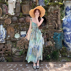 批发绿岛信笺2025新款今年流行爆款吊带<b class='q'>连衣裙</b>海边度假长裙