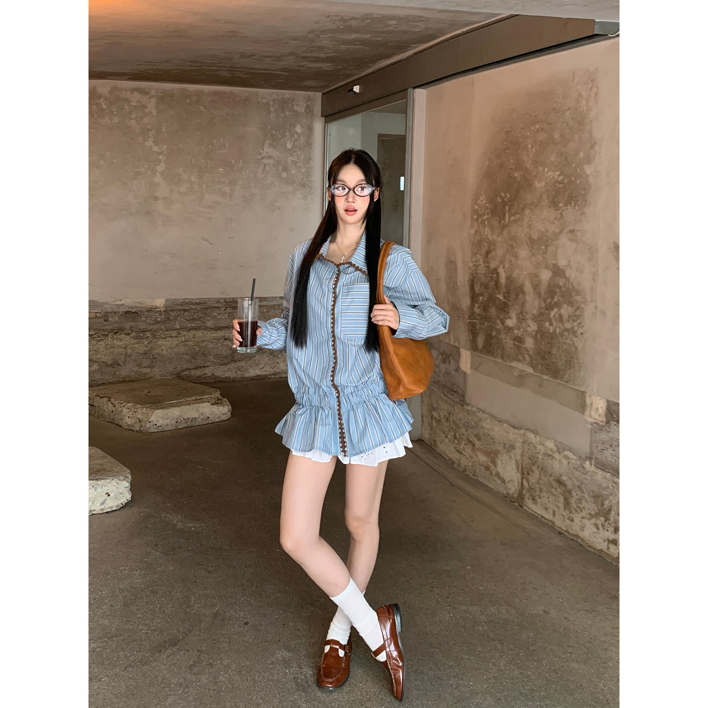 한 부서 품격 캐주얼 배색 스트라이프 긴팔 셔츠 여성 의류 가을 새로운 다용도 고급 허리 수축 맨위