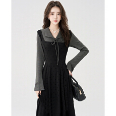 批发高级感假两件黑色<b class='q'>连衣裙</b>子<b class='q'>女</b>秋冬季新款配大衣的内搭打底长<b class='q'>裙</b>