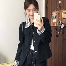 批发独特漂亮的初秋外套女<b class='q'>新款</b>小个子休闲翻领格纹拼接<b class='q'>夹克</b>潮