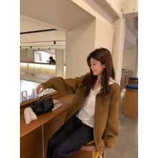 批发美式复古咖色麂皮绒<b class='q'>外套</b>女秋季新款设计感韩系高级感<b class='q'>夹克</b>上衣