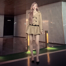 批发卡其大翻领<b class='q'>风衣</b>连衣裙 秋季美式复古收腰显瘦长袖<b class='q'>双排扣</b>花苞裙