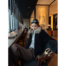 批发源头工厂来版定制—美式复古毛领加厚长袖黑色上衣