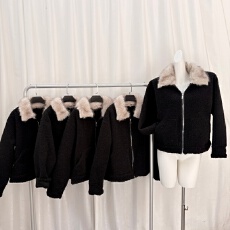 批发源头<b class='q'>工厂</b>来版定制—实拍一高级皮毛一体羊羔外套