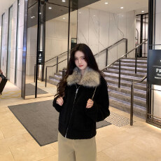 批发加厚500克羊羔绒复合麂皮+大毛领一冬季大毛领毛厚款短款夹克<b class='q'>外套</b>