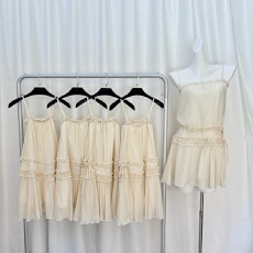 批发实拍一露思<b class='q'>同款</b>韩立体抽皱木耳边吊带裙温柔垂感微A<b class='q'>连衣裙</b>抹胸裙