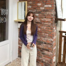 批发韩系甜辣紫色碎花吊带背心内搭早春新款<b class='q'>修身</b>绝美巨好看短款小上衣