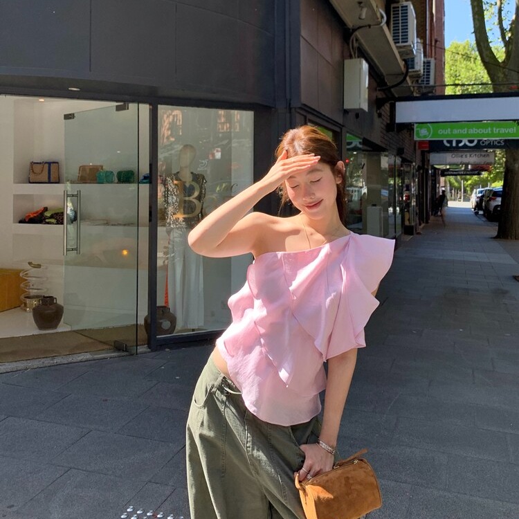 한 부서 순수한 욕망 핑크색 프릴 비스듬한 어깨 캐미솔 여름 외출용 오프숄더 몸매 가꾸기 쇼트 스타일 민소매 맨위
