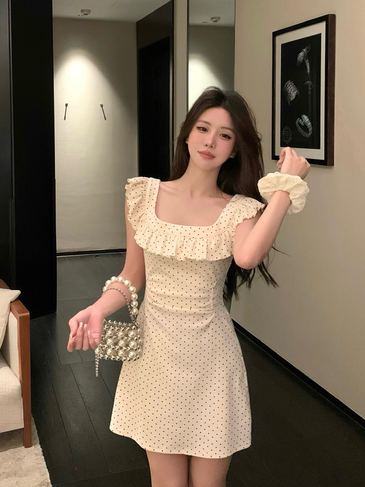 슬림해 보이는 허리 수축 도트 무늬 작은 날다 소매 광장 칼라 여성 드레스 여름 새로운 품격 길다 쇼트 스타일 치마