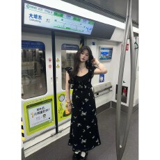 批发飞飞袖蝴蝶印花鱼尾长<b class='q'>裙</b>黑色中长款收腰显瘦气质<b class='q'>无袖</b>a字长<b class='q'>裙</b>