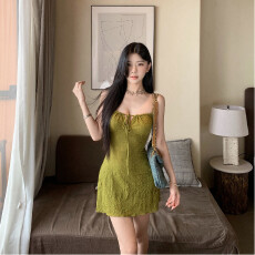 复古度假风肌理感吊带游泳衣女夏收腰气质显瘦蝴蝶结绑带A字短裙