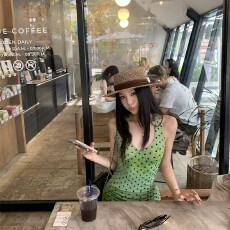 批发涤网面料+内里法式复古高级感飘带波点<b class='q'>连衣裙</b>收腰包臀裙