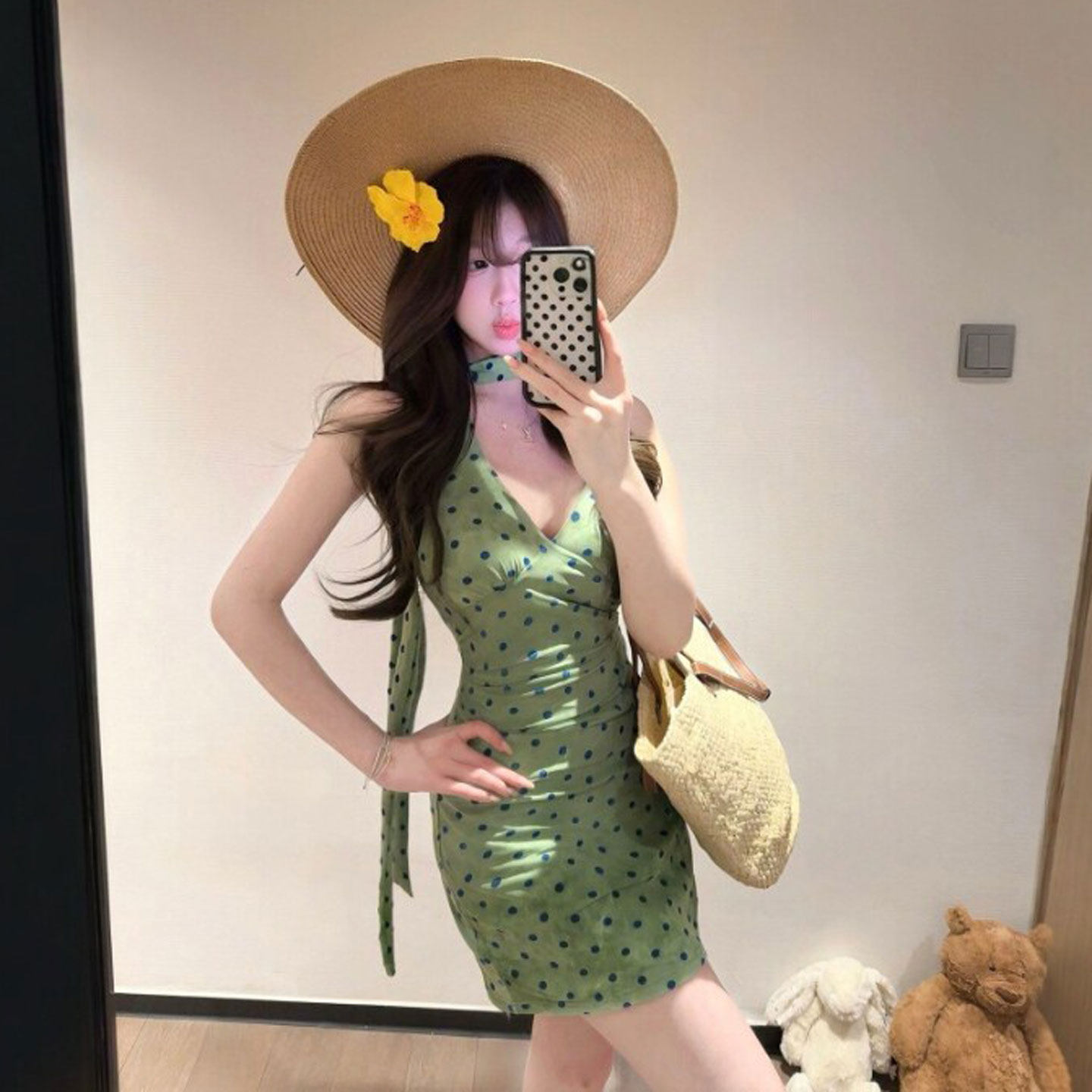 폴리 에스터 인터넷 원단 네리 녹색 V넥 도트 무늬 행침 목 여성 드레스 여름 프랑스식 허리 수축 품격 타이트 스커트