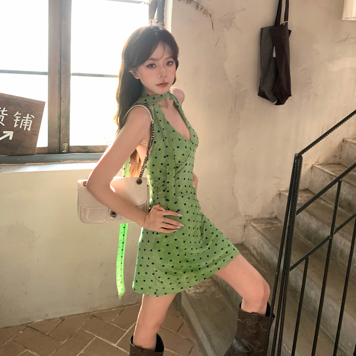 폴리 에스터 인터넷 원단 네리 순수한 욕망 도트 무늬 행침 목 녹색 여성 드레스 여름 마이크로 지방 mm 몸매 가꾸기 슬림해 보이는 짧은 치마