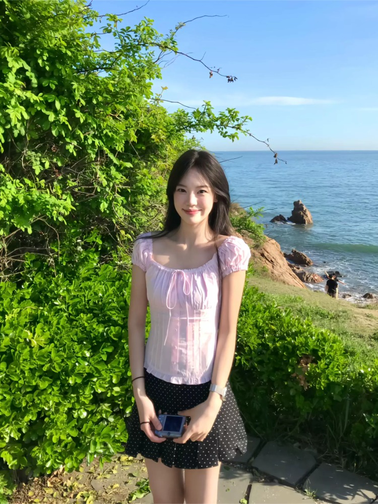 주간 실크 원단 참나무 늑골 조정 여름 분기 별 칼라 홀로우 아웃 오프숄더 거품 소매 레이스 셔츠 셔츠