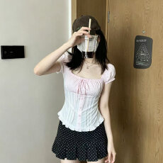 批发天丝面料+橡筋调节 镂空方领泡泡袖女夏新款少女感蝴蝶结蕾丝衬<b class='q'>衫</b>