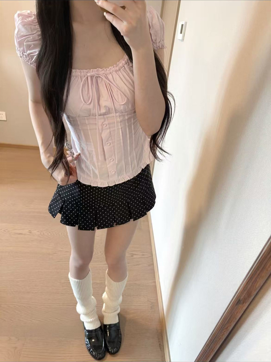 주간 실크 원단 참나무 늑골 조정 홀로우 아웃 광장 칼라 달콤함 거품 소매 나비 매듭 레이스 셔츠 여성 셔츠