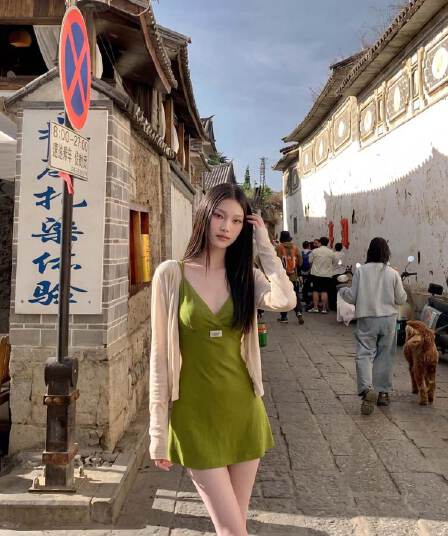 구덩이 기사 자카드 원단 가슴 패드 품격 순수한 욕망 바람 버터 과일 녹색 v 칼라 슬립 드레스 신축성 니트 몸매 가꾸기