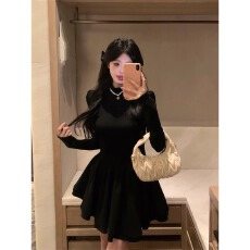 批发螺纹+三层裙摆 辣妹芭蕾风短裙半高领泡泡袖收腰连衣裙
