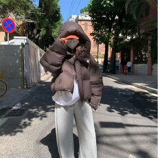 批发云朵大泡芙 连帽加厚短款羽绒棉服女小个子保暖面包服