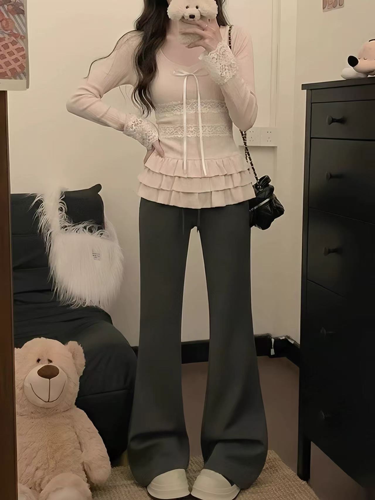 2026 봄 가을 작은 대중 한 부서 단색 패션 순수한 욕망 바람 핫걸 맨위 디자인 센스 나비 매듭 긴팔 ins 트렌디