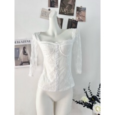批发THREE GOOOD殷三吉 梦中情白 蕾丝网纱拼接<b class='q'>中袖</b>打底衫 法式温柔风