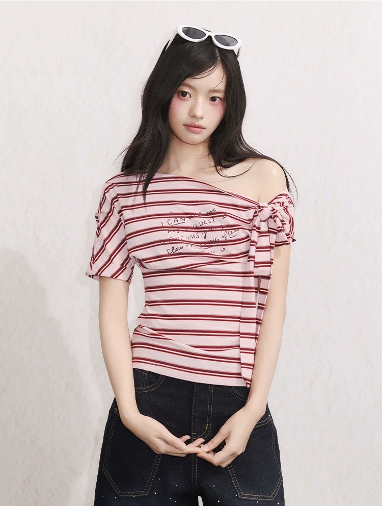 umoumo 우 버섯 여름 다용도 스트라이프 알파벳 프린트 둘 착용 비스듬한 어깨 티셔츠 루즈핏 탈착식 레이스업 반팔