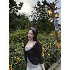 批发Goo Goo Eyes 露背挂脖小吊带可调节抽绳防晒针织开衫两件<b class='q'>套装</b>女