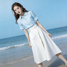 批发实拍高质量套<b class='q'>装</b>超火穿搭浅蓝衬衫搭白裙优雅气质职场日常适配显瘦