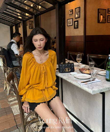 70 아니요 칠십 보존 섹션 디스플레이 화이트 메이플 리프 황색 가벼움 분위기 센스 프릴 긴팔 쉬폰 블라우스 맨위