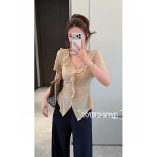 批发2026夏季收腰抽褶薄款透气亲肤凉感针织衫