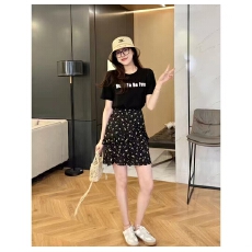 批发夏季2026新款假两件黑色t恤连衣裙子女法式茶歇开叉显瘦气质/短裙