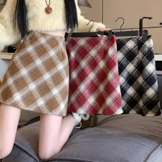 批发毛呢复合好面料+安全裤+拉链格子百褶裙包臀<b class='q'>短裙</b>A字半身裙春秋冬