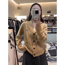 批发老钱风复古翻领麻花纹针织开衫女秋冬季新款<b class='q'>韩版</b>宽松显瘦毛衣外套