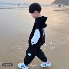 批发男童套装2025马甲<b class='q'>春</b>秋新款时髦儿童帅气卫衣三件套洋气宝宝