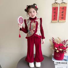 批发2025<b class='q'>女</b><b class='q'>童</b>中式新款冬季加绒加厚儿童套装国风马甲拜年三件套