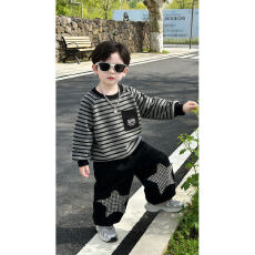 批发<b class='q'>男</b>童<b class='q'>春</b>季<b class='q'>条纹</b><b class='q'>卫衣</b>套装儿童休闲衣服2026新款帅气小<b class='q'>男</b>孩两件套