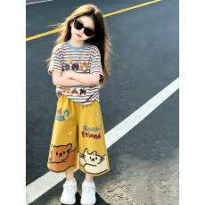 批发女童中大童<b class='q'>夏</b>装女孩美式复古七分裤<b class='q'>夏</b>季条纹短袖套装潮酷中裤二件