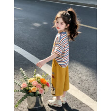 批发女童<b class='q'>夏</b>季套装中大童韩系条纹印花短袖T恤甜酷风卡通七分阔腿裤潮