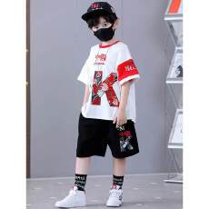批发六一儿童演出服男童嘻哈街舞套装新款帅气幼儿园男孩舞蹈表演服装